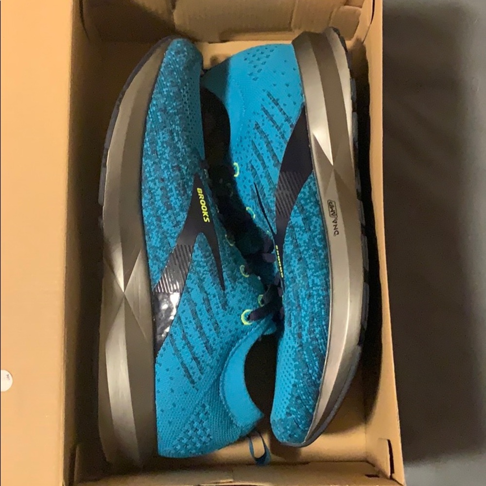 Brooks Levitate 3